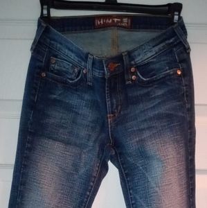 Hint jeans 👖 size 3😁see photos for flaw on left back pocket